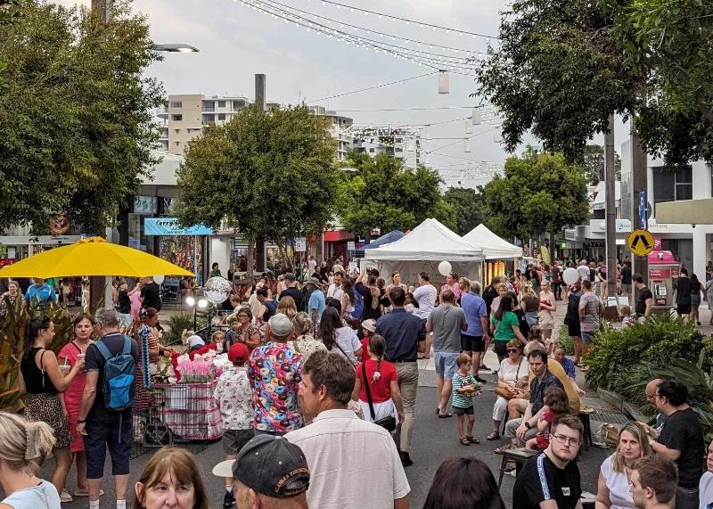 Caloundra Street Markets